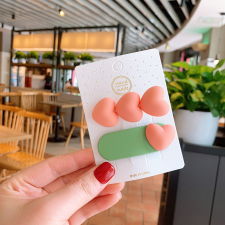 Заколки, персиковые сердечки. 2шт