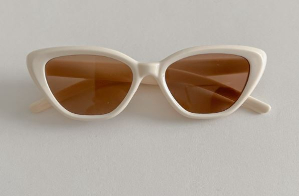 Очки солнцезащитные, узкие, айвори