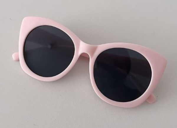 Очки солнцезащитные розовые
