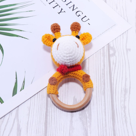 Вязанная погремушка жираф, 15см