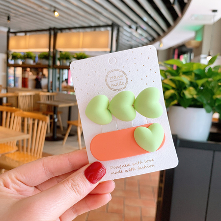 Заколки, салатовые сердечки. 2шт